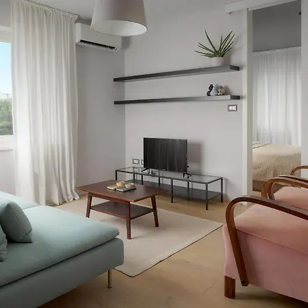 Elegant, Cosy And Quiet, Just 1 Min To Amphiteatre Appartement Pula