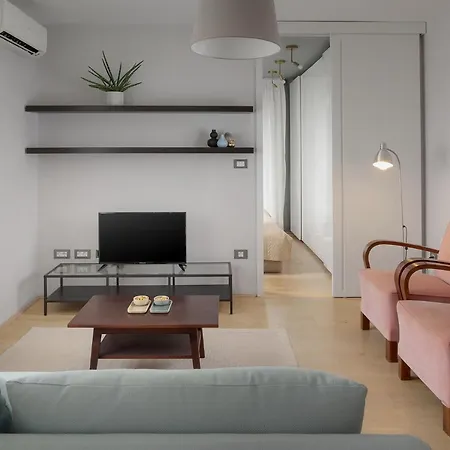 Elegant, Cosy And Quiet, Just 1 Min To Amphiteatre Appartement Pula