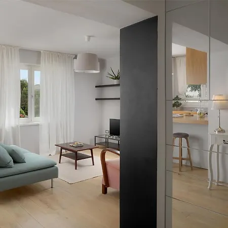 Elegant, Cosy And Quiet, Just 1 Min To Amphiteatre * Pula